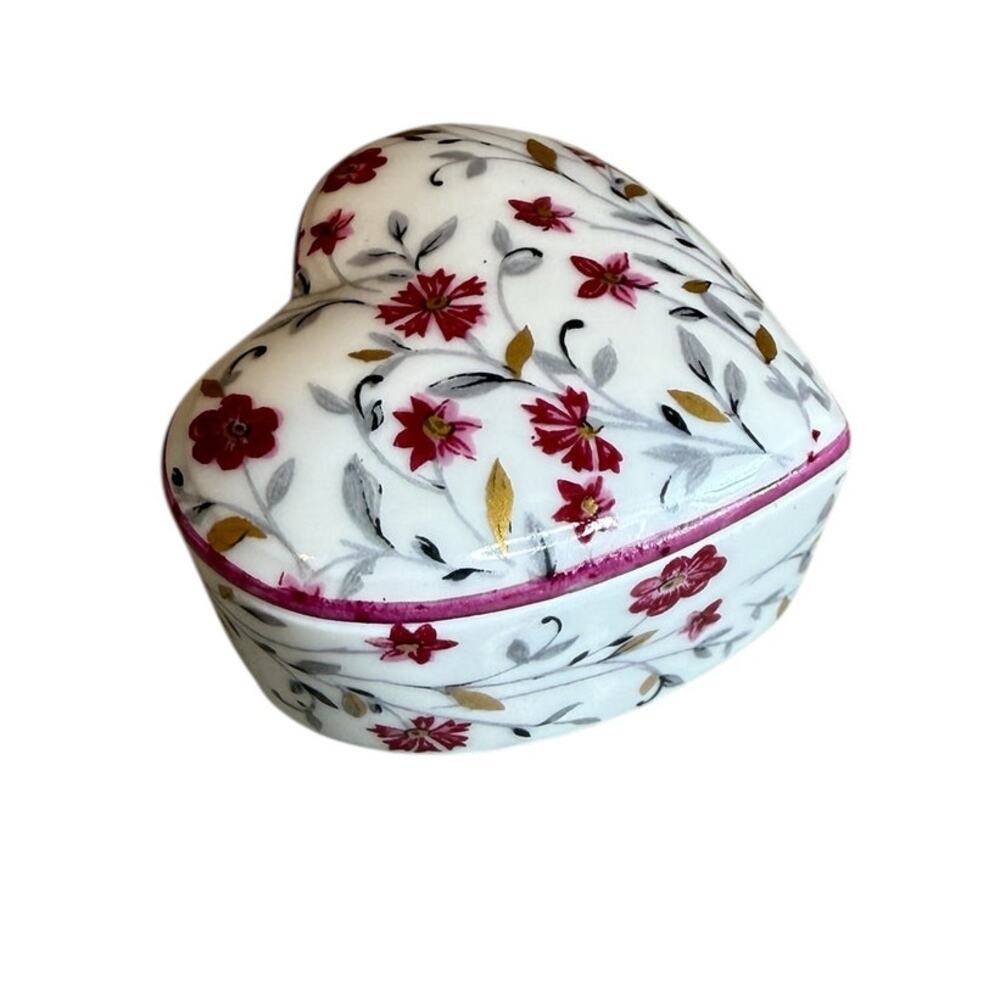 Vintage Limoges French Porcelain Heart Shape Trinket Ring Box